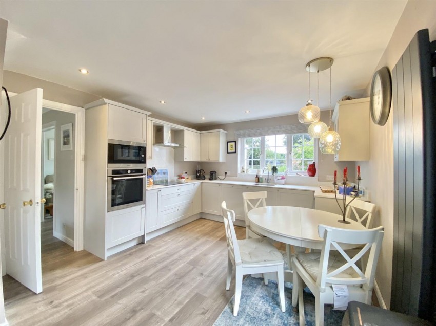 Images for Fox Covert Close, Aiskew, Bedale